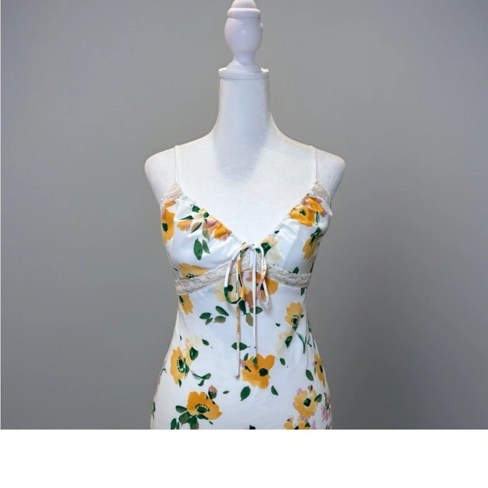 Princess Polly Floral Maxi Dress in Yellow and Pink - Picture 2 of 10